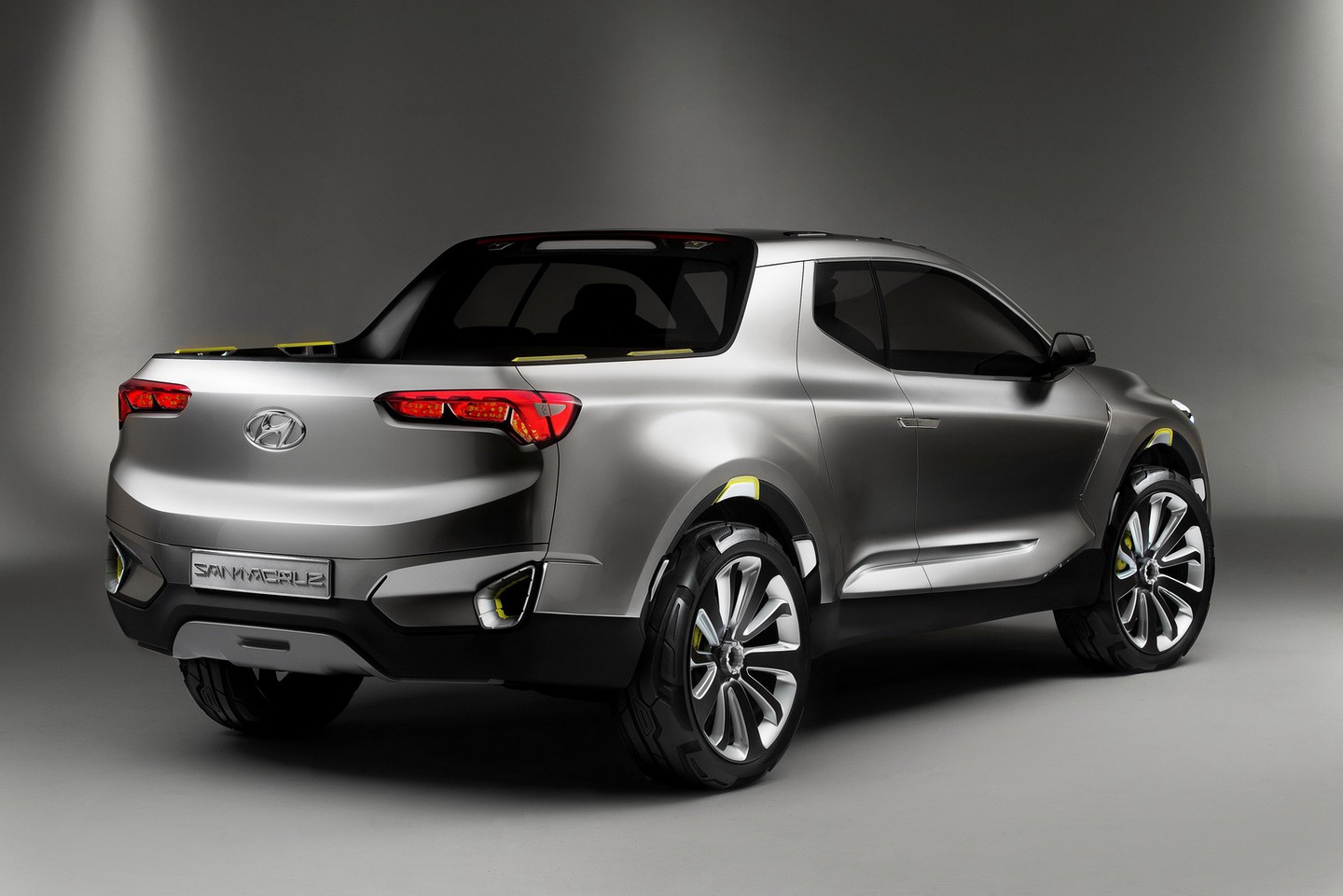 Сфотографирован кузов пикапа Hyundai Santa Cruz хюнд 3