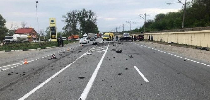 На Кубани в ДТП с фурой погиб молодой водитель