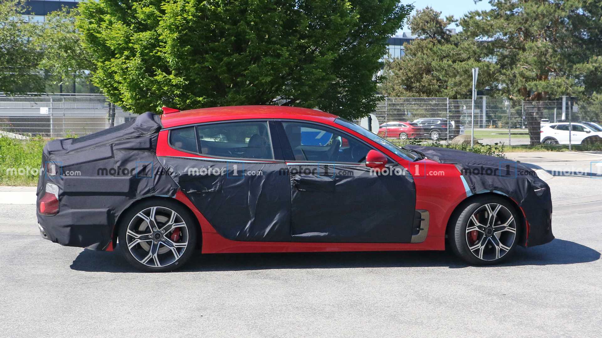 Началось тестирование обновлённого KIA Stinger GT стингер 2