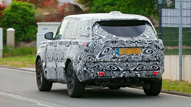 На тесты выехал Range Rover нового поколения ровер 3