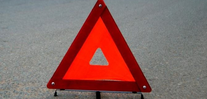 Мотоциклист с пассажиром пострадали в ДТП в Петербурге