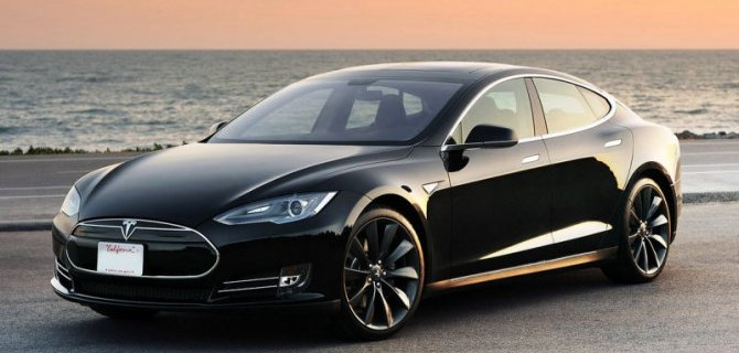 Пандемия: электромобили Tesla дешевеют из-за снижения спроса