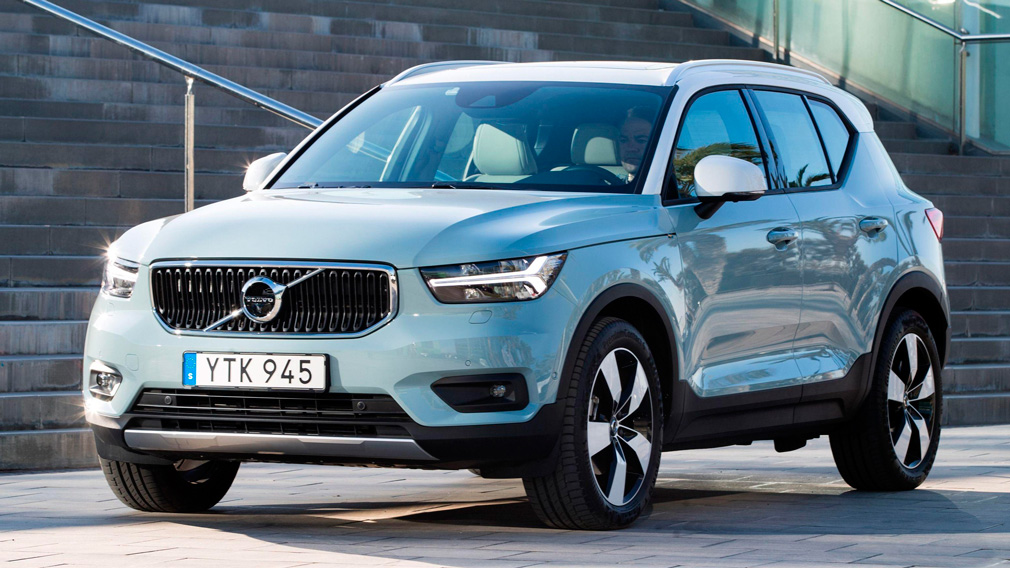 Топ-3 самых стильных кроссоверов, доступных на российском рынке Volvo XC40