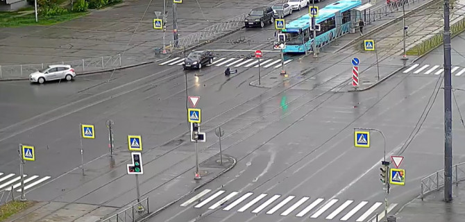 На юге Петербурга сбили пешехода