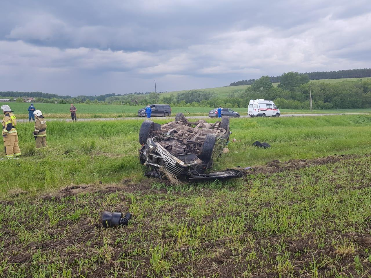В Чувашии в ДТП погиб пассажир «Волги» В Чувашии в ДТП погиб пассажир «Волги» (1)