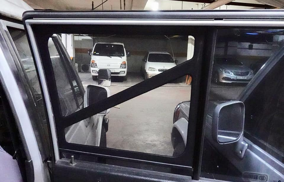 Случайно найденный аксессуар для старого Mitsubishi Pajero поразил владельцев внедорожника по всему миру 4 Москитная сетка для Pajero