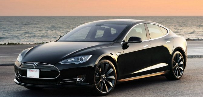 Электромобиль Tesla показал рекордный пробег