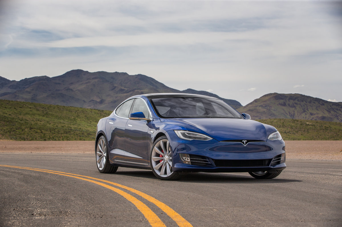 Электромобили Tesla оказались на последнем месте рейтинга качества тесла 1