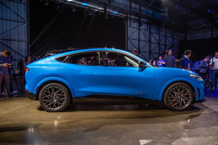 Вокруг дилеров Ford разгорается скандал мах 2
