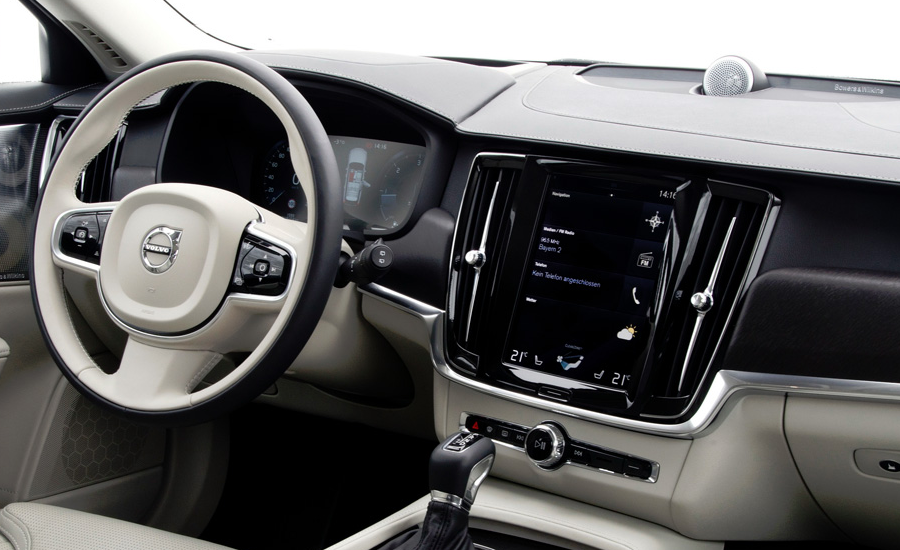Volvo V90 Cross Country салон