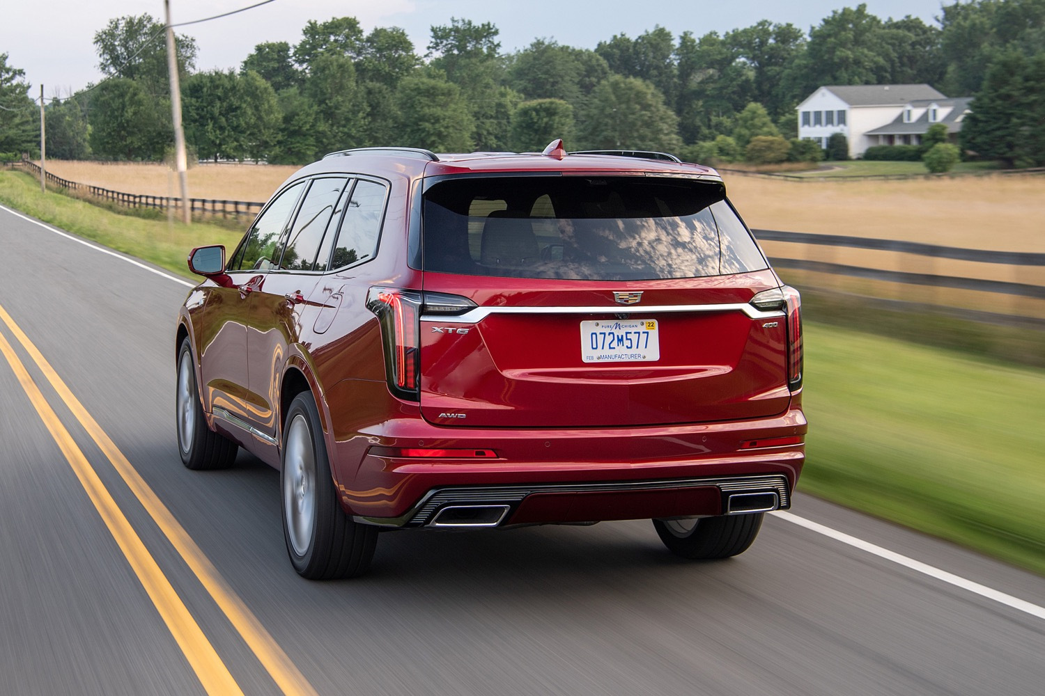 Cadilalc XT6 получил упрощённую модификацию кадиллак 3