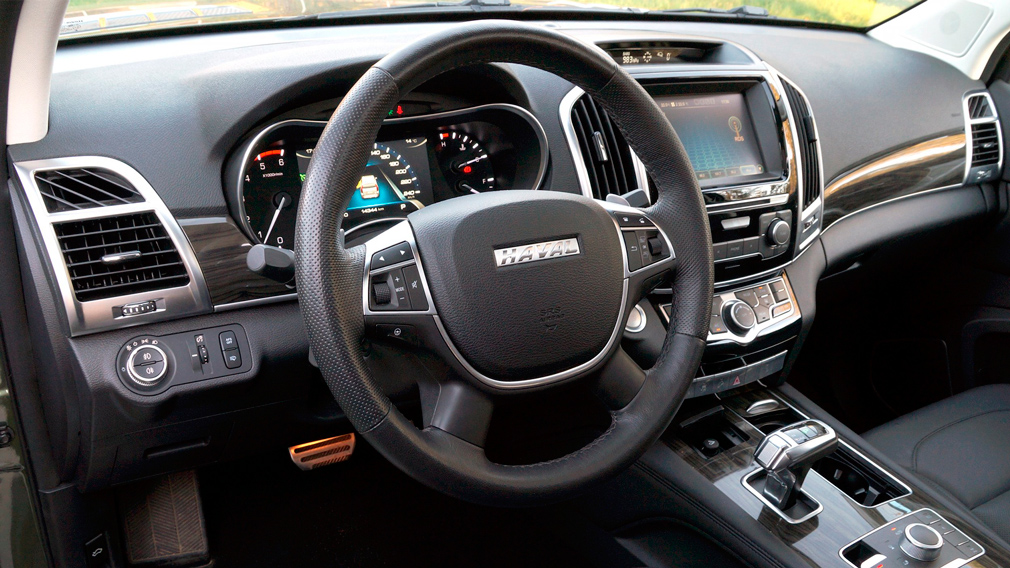 Как выглядит российский топ-3 полноприводных рамных внедорожников Салон Haval H9