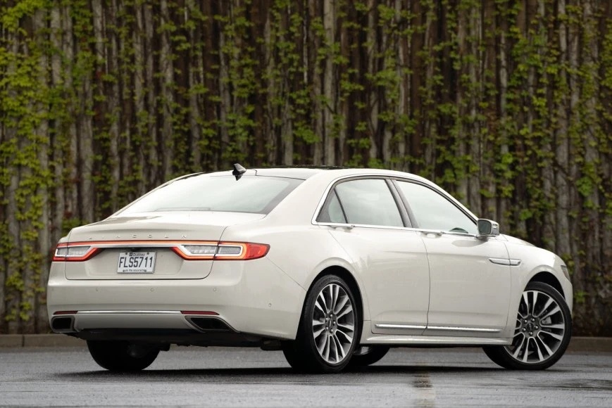 Lincoln Continental скоро уйдёт с конвейера линкольн 3