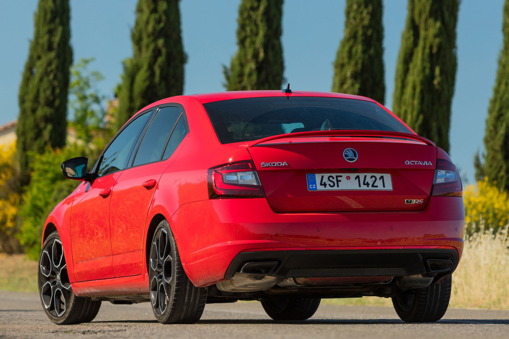 Представлена обновлённая Skoda Octavia RS октавия 3