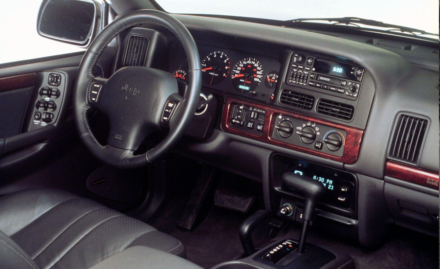 Легендарные внедорожники 90-х годов: крутые для "крутых" 6 Салон Jeep Grand Cherokee (ZJ)