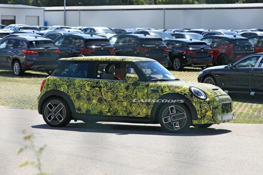 Обновлён электромобиль Mini Cooper SE мини 2