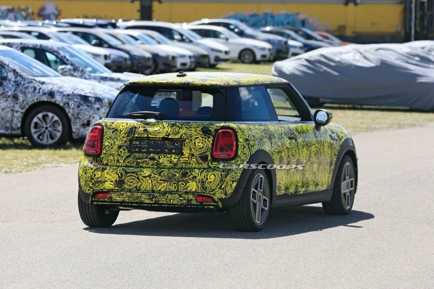 Обновлён электромобиль Mini Cooper SE мини 3