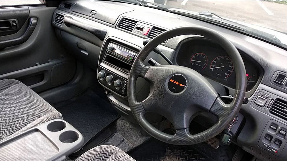 Honda-CR-V-I-салон