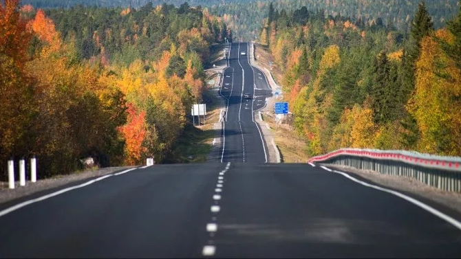 Выяснилось, почему в российских регионах плохие дороги Новая дорога