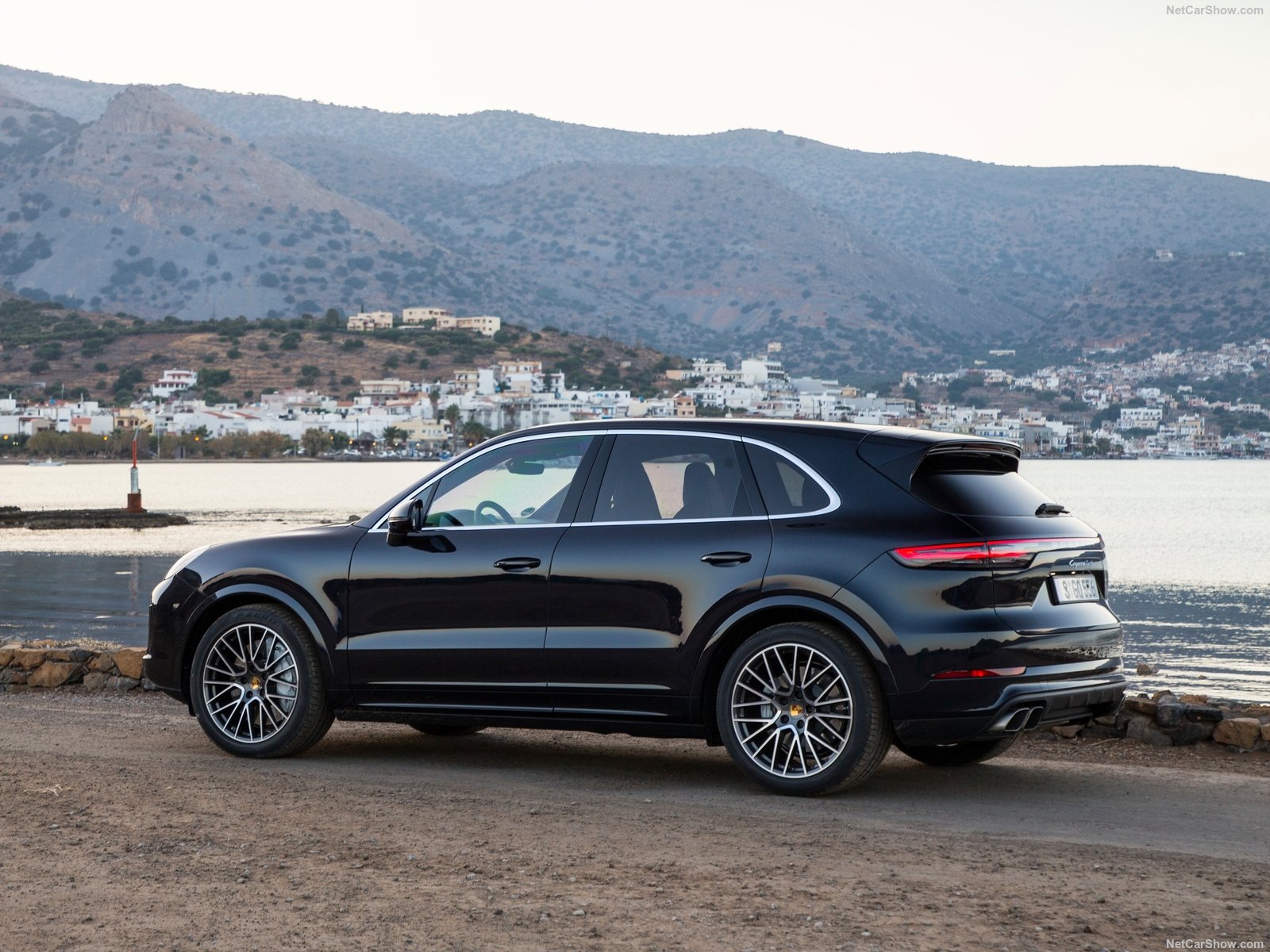 В России вновь отзывают кроссоверы Porsche Cayenne отзыв 2