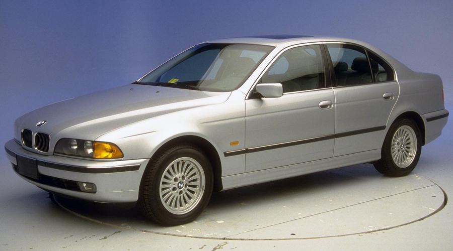 Много скорости и мало денег: спортивные автомобили на 500 тыс. рублей 2 BMW 5 Series