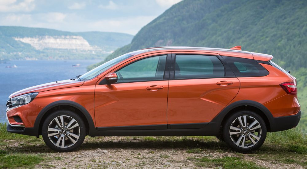 4 Lada Vesta SW Cross
