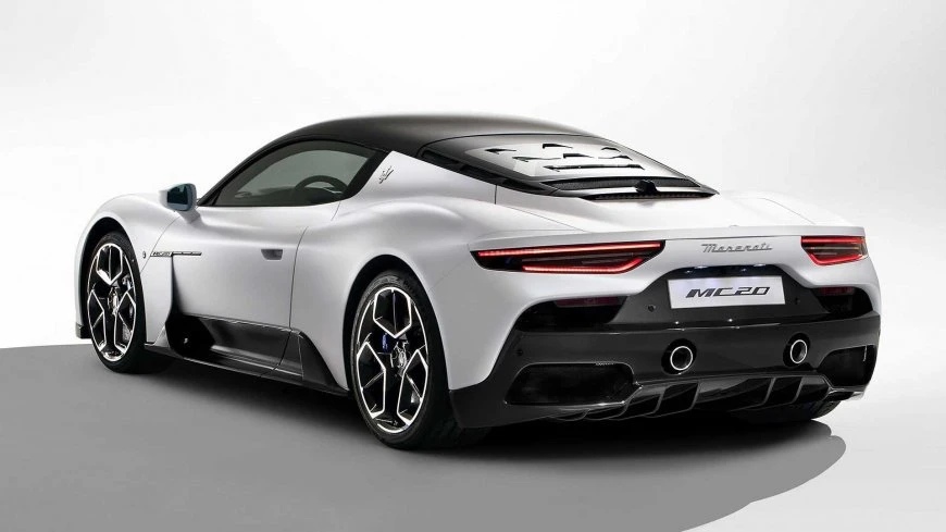 Maserati MC20 «подал голос» е мазерати 2