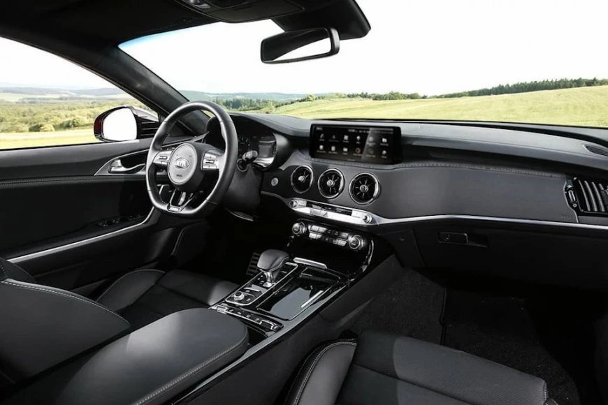 KIA Stinger 2