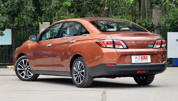 Venucia D60 plus 3