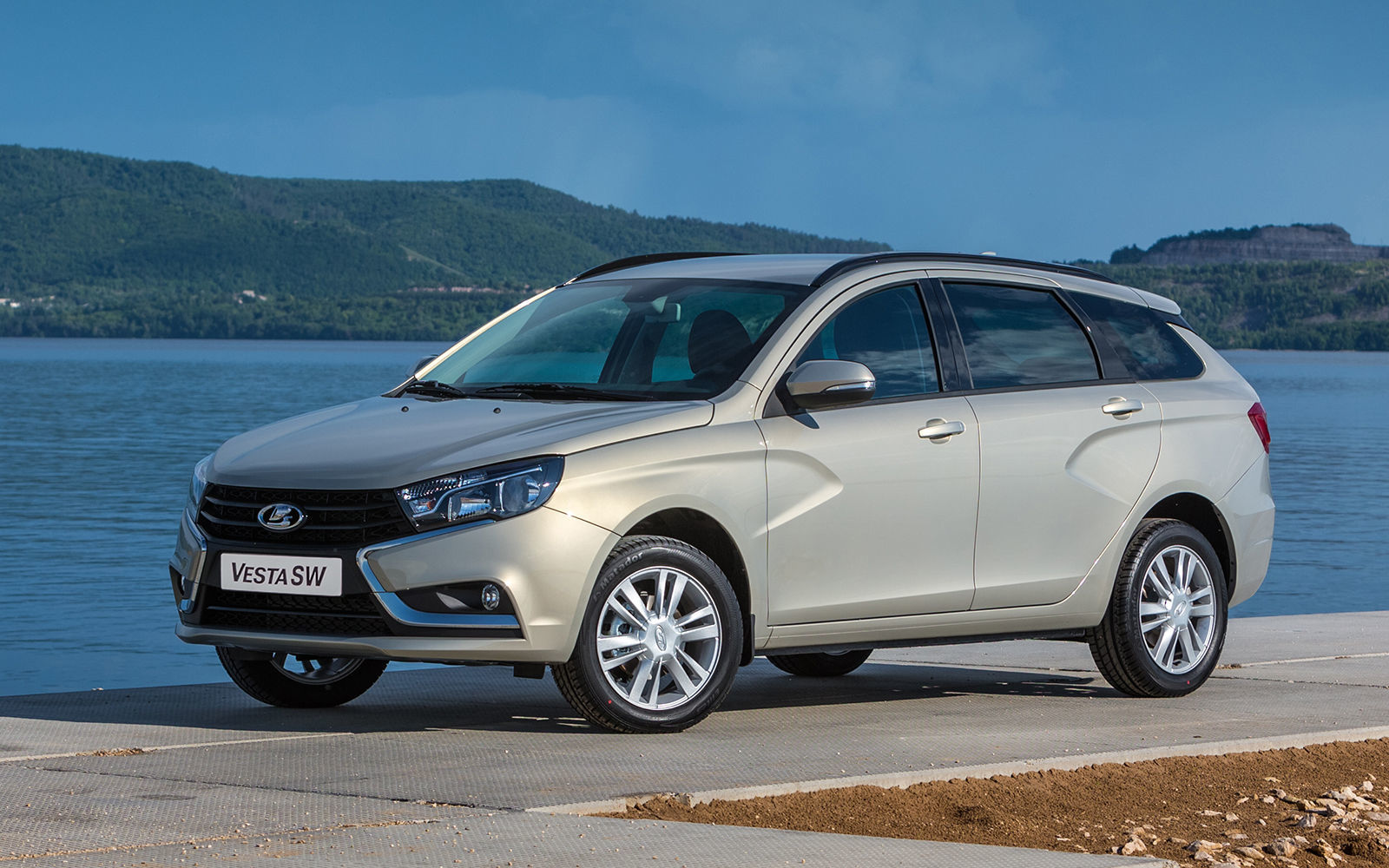 Какая Lada Vesta нужна российским автомобилистам? lada vesta 2