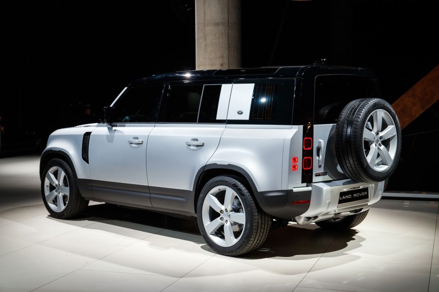В России не будет гибридного Land Rover Defender Land Rover Defender 2
