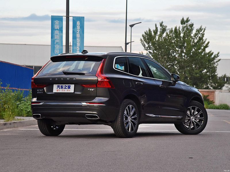 В России выросла популярность кроссовера Volvo ХС60 вольво 2