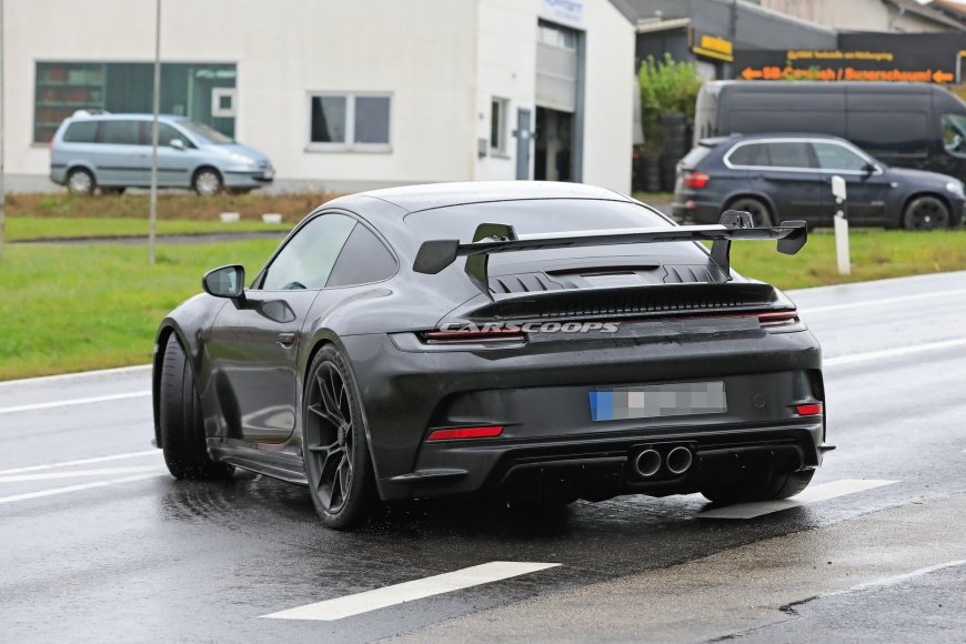 Новый Porsche 911 GT3 лишился камуфляжа порше 2