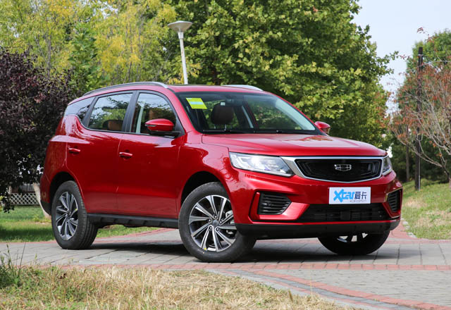 В России резко возросли продажи автомобилей Geely джили 3