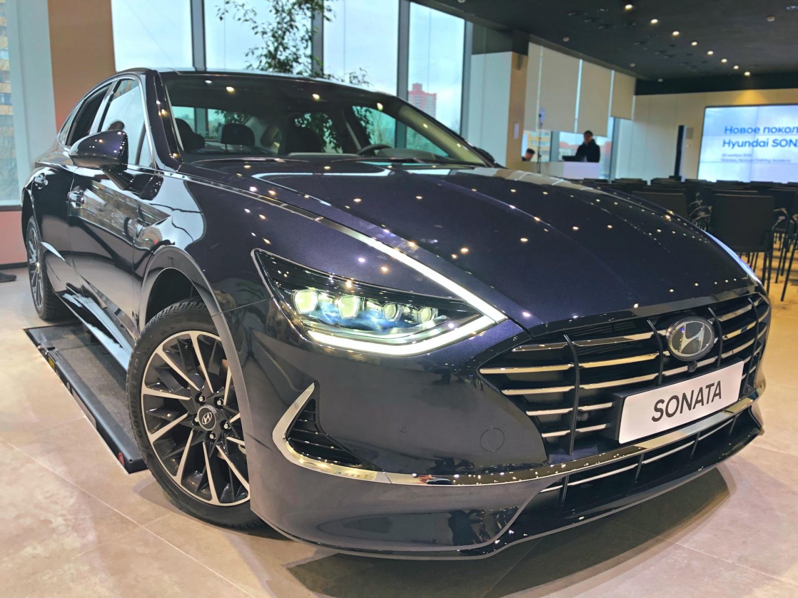 Какую модель Hyundai Sonata выбрать?