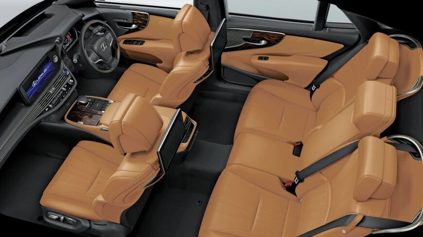 В продажу поступил обновлённый Lexus LS лексус 2