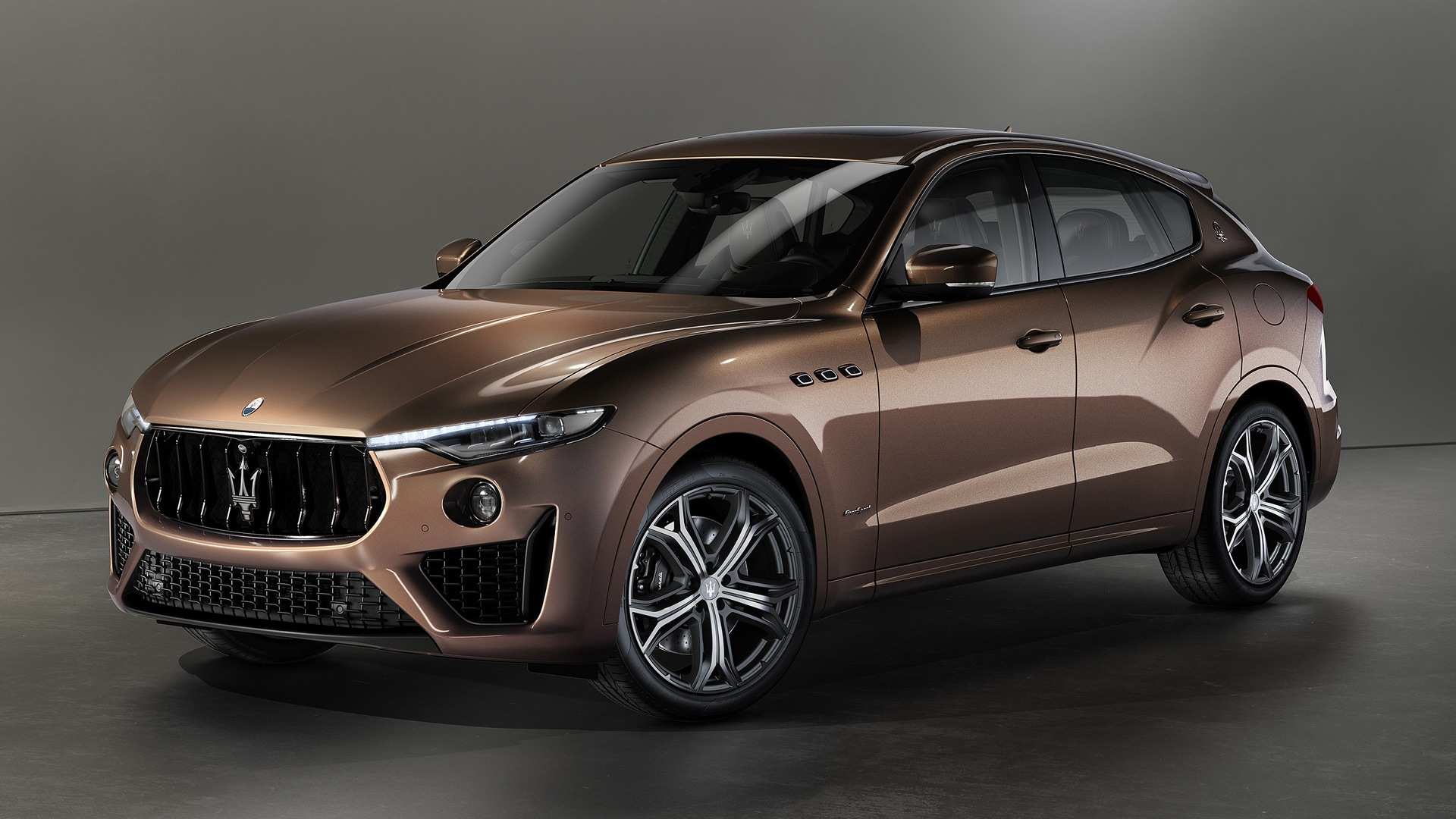 Обновлены три модели Maserati мазерати 3