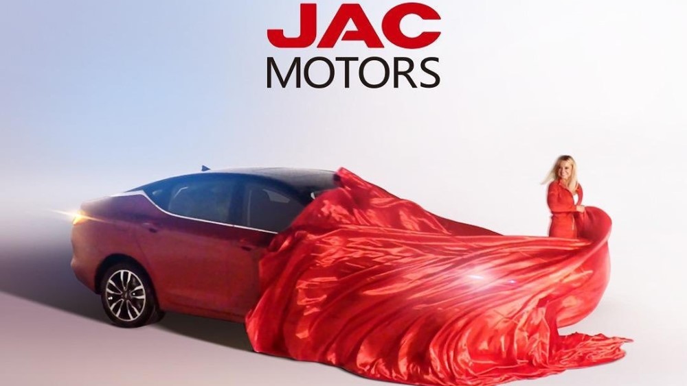 В России представлен лифтбек JAC J7 як 4