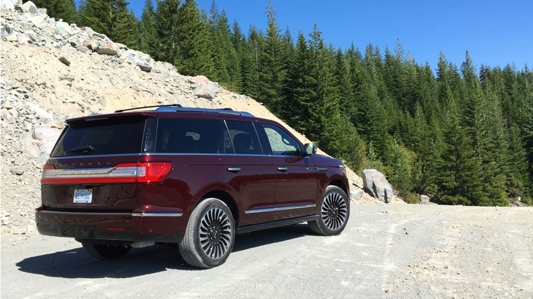 Lincoln Navigator получил новое исполнение линкольн 2