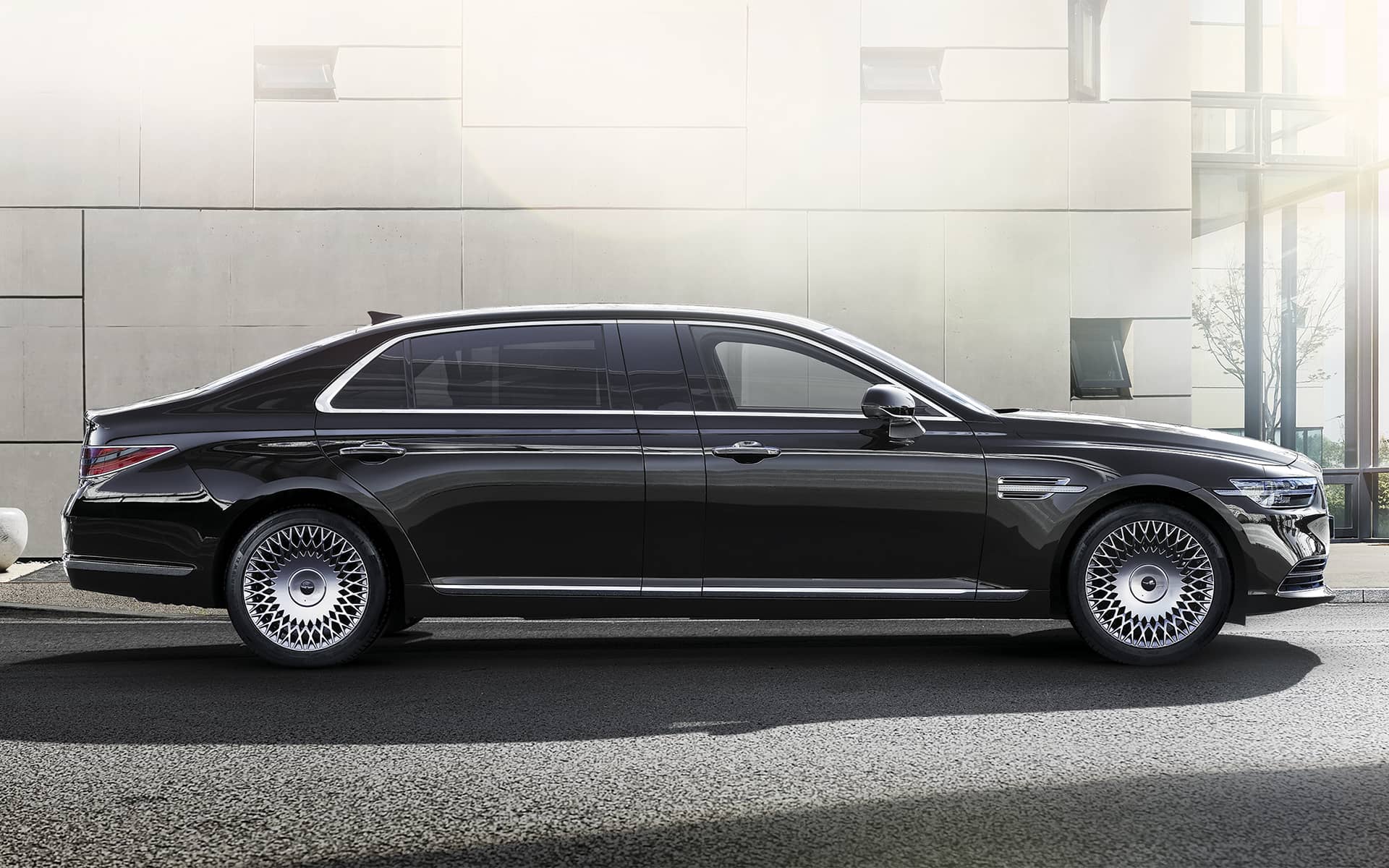 Лимузин Genesis Genesis G90 L