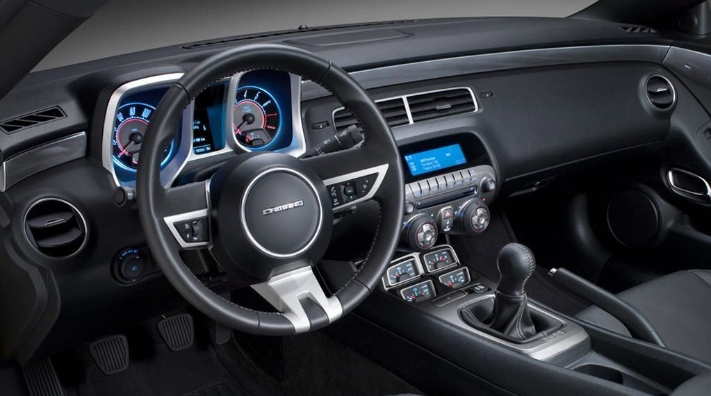 Chevrolet Camaro салон
