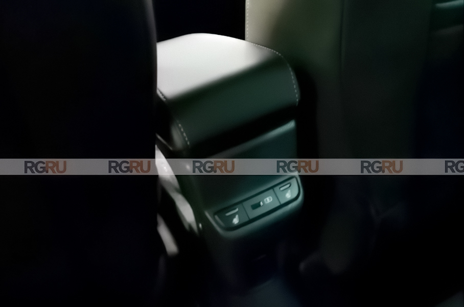 В СМИ появились фотографии серийной Lada Largus FL ларгус 3