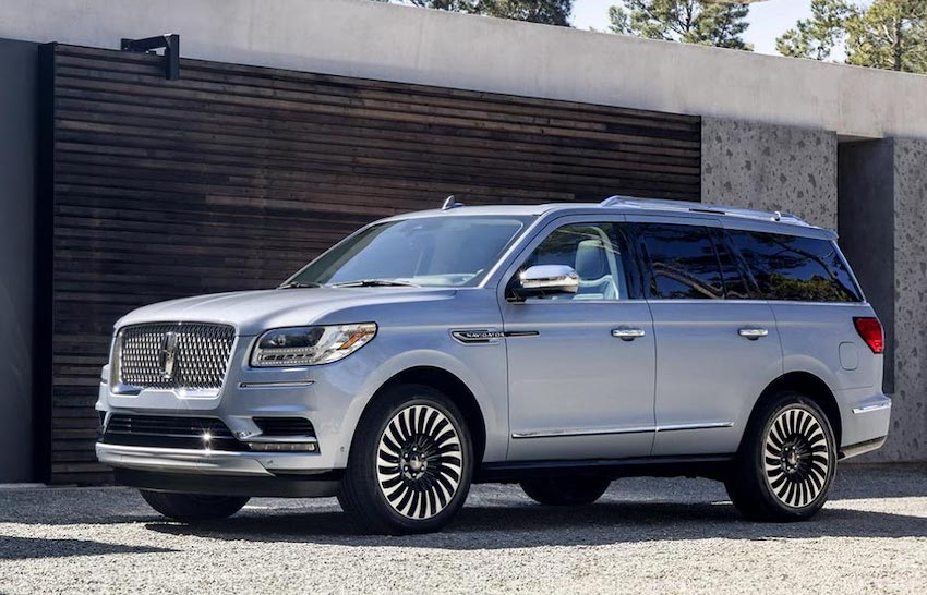 3 Lincoln Navigator IV