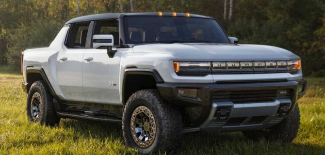 Первый серийный GMC Hummer EV продадут с аукциона