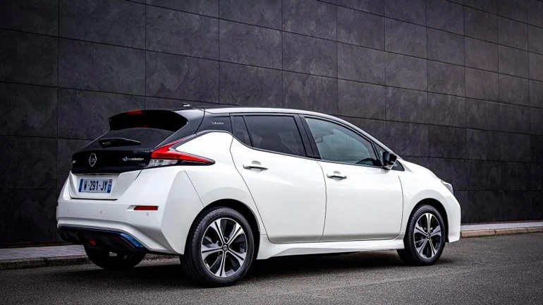 Nissan Leaf получил юбилейное исполнение лиф 3