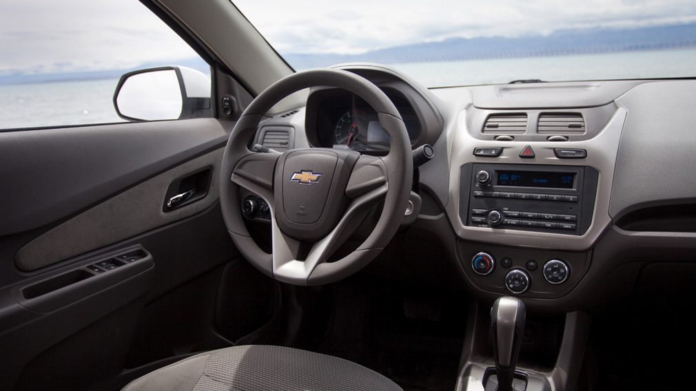 1 Chevrolet Cobalt салон
